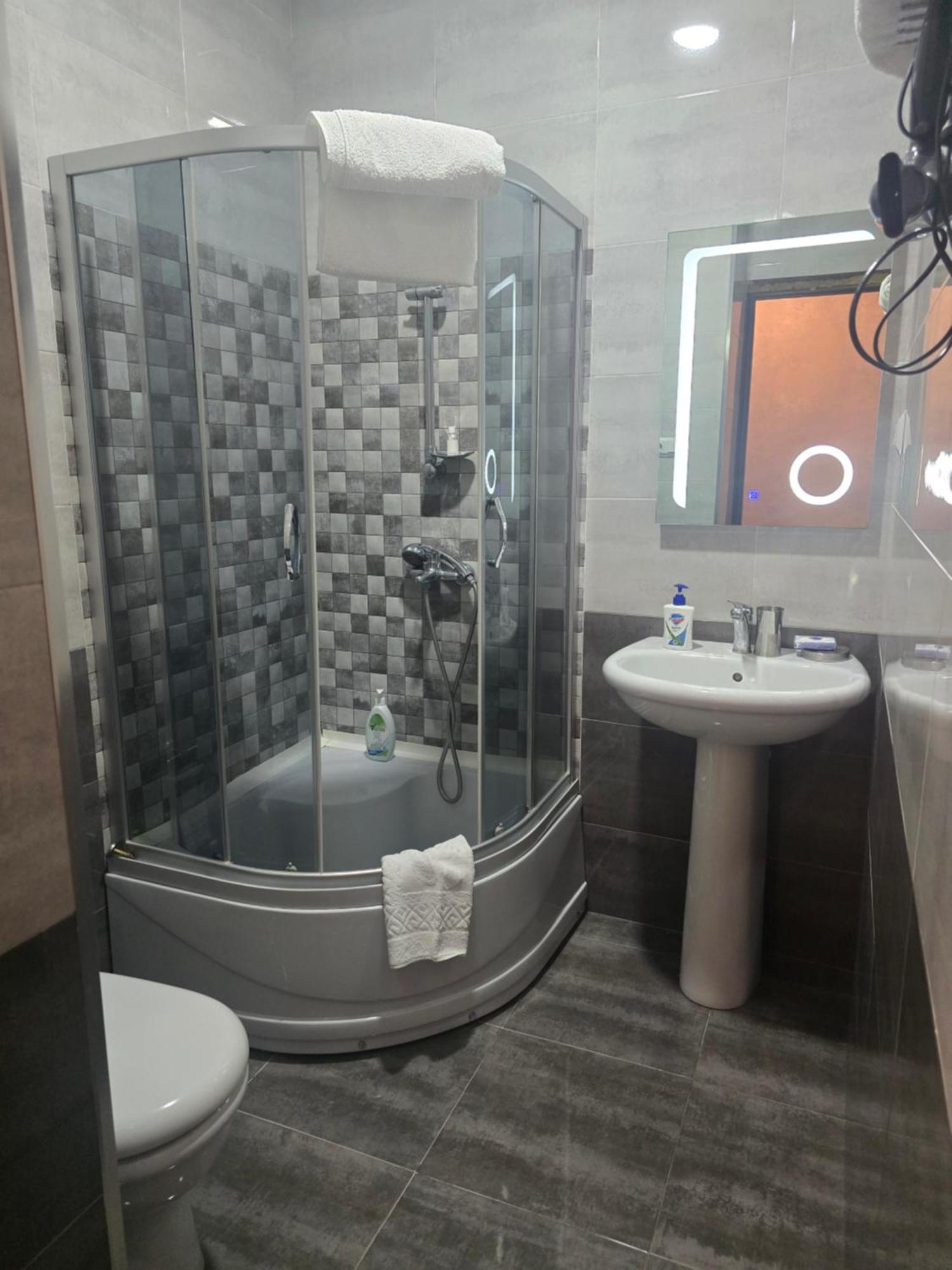 Apartment Roin 바투미 외부 사진
